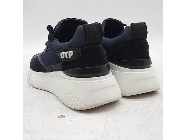 Paar sneakers, maat 40 off the pitch - afbeelding 6 van  9