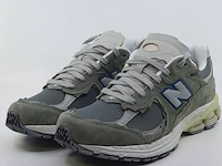 Paar sneakers, maat 41 1/2 new balance, 2002r/m2002rdd - afbeelding 1 van  10