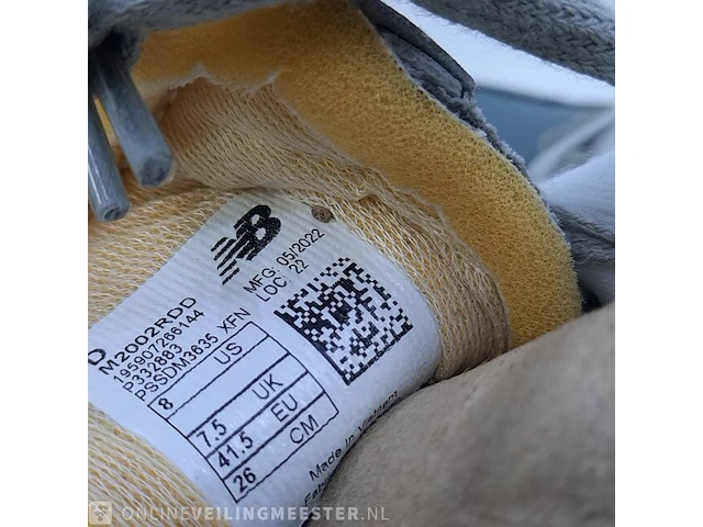 Paar sneakers, maat 41 1/2 new balance, 2002r/m2002rdd - afbeelding 8 van  10
