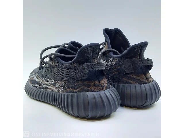 Paar sneakers, maat 41 1/3 adidas, yeezy boost 350 v2 - afbeelding 7 van  10