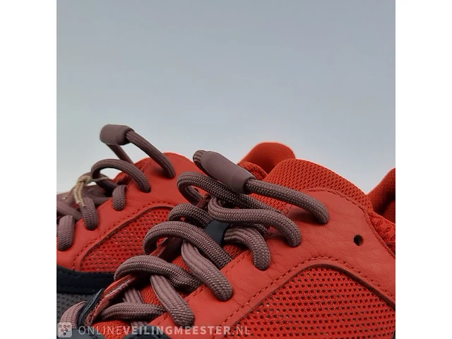 Paar sneakers, maat 41 1/3 adidas, yeezy boost 700 hq6979 - afbeelding 5 van  10