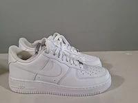 Paar sneakers, maat 41, nike, air force 1 cw2288-111 - afbeelding 5 van  7