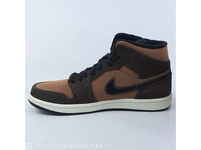 Paar sneakers, maat 41 nike, air jordan 1 mid se dc7294-200 - afbeelding 5 van  9