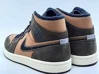 Paar sneakers, maat 41 nike, air jordan 1 mid se dc7294-200 - afbeelding 6 van  9