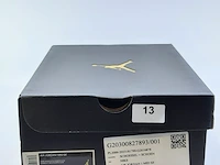 Paar sneakers, maat 41 nike, air jordan 1 mid se dc7294-200 - afbeelding 9 van  9