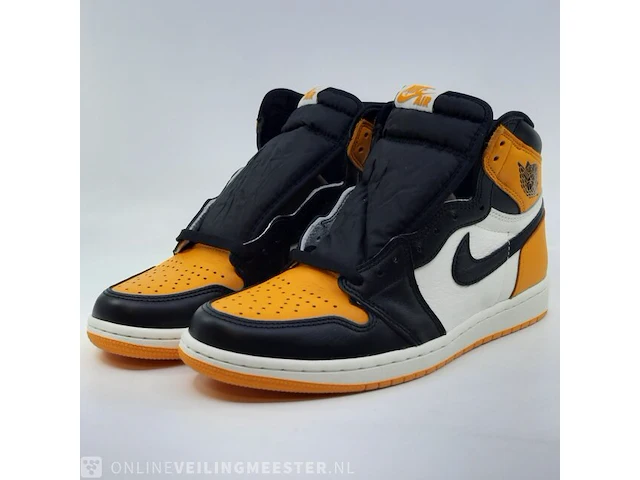 Paar sneakers, maat 41 nike, air jordan 1 retro high og - 555088-711 - afbeelding 1 van  11