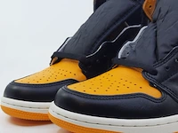 Paar sneakers, maat 41 nike, air jordan 1 retro high og - 555088-711 - afbeelding 4 van  11