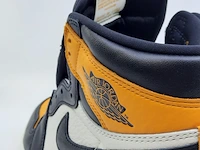 Paar sneakers, maat 41 nike, air jordan 1 retro high og - 555088-711 - afbeelding 9 van  11