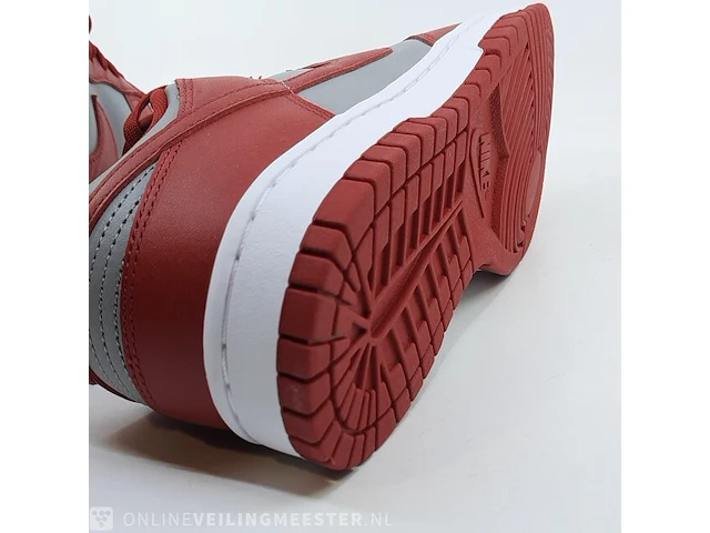 Paar sneakers, maat 41 nike, dunk low retro - dd1391-002 - afbeelding 10 van  10