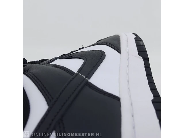 Paar sneakers, maat 41 nike, dunk low retro - dd1391-100 - afbeelding 9 van  10