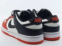Paar sneakers, maat 41 nike, dunk low retro emb - dd363-100 - afbeelding 9 van  11