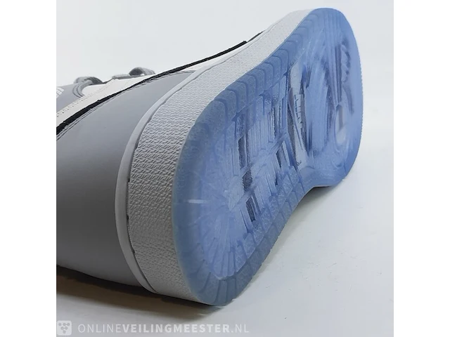 Paar sneakers, maat 41 nike, jordan 1 retro high dior cn8607-002 - afbeelding 3 van  28