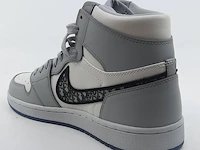 Paar sneakers, maat 41 nike, jordan 1 retro high dior cn8607-002 - afbeelding 6 van  28