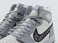 Paar sneakers, maat 41 nike, jordan 1 retro high dior cn8607-002 - afbeelding 23 van  28
