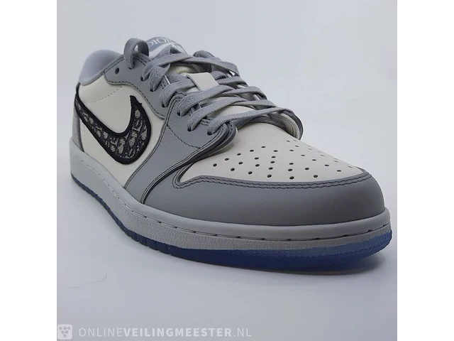 Paar sneakers, maat 41 nike, jordan 1 retro low dior cn8608-002 - afbeelding 5 van  31
