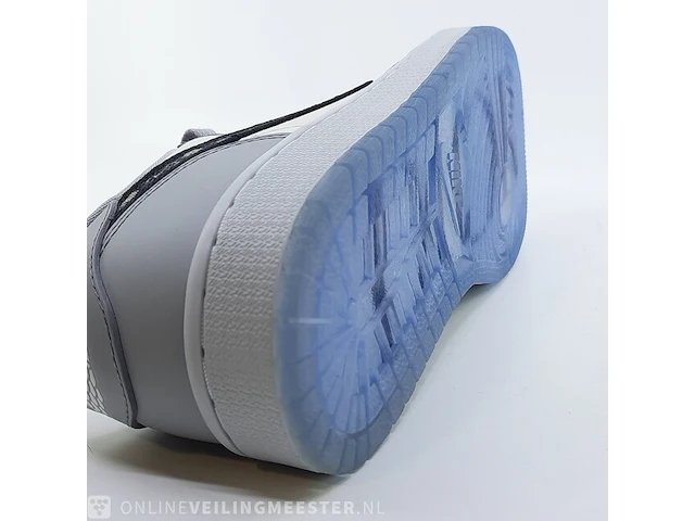 Paar sneakers, maat 41 nike, jordan 1 retro low dior cn8608-002 - afbeelding 9 van  31