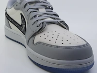 Paar sneakers, maat 41 nike, jordan 1 retro low dior cn8608-002 - afbeelding 11 van  31