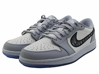 Paar sneakers, maat 41 nike, jordan 1 retro low dior cn8608-002