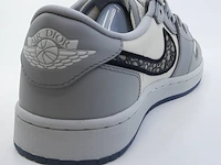 Paar sneakers, maat 41 nike, jordan 1 retro low dior cn8608-002 - afbeelding 13 van  31