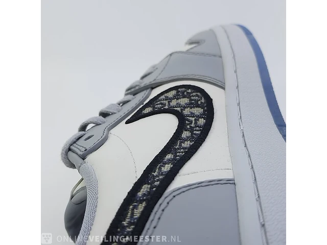 Paar sneakers, maat 41 nike, jordan 1 retro low dior cn8608-002 - afbeelding 17 van  31