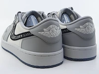 Paar sneakers, maat 41 nike, jordan 1 retro low dior cn8608-002 - afbeelding 29 van  31