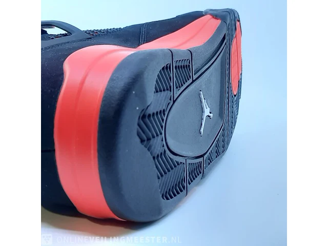 Paar sneakers, maat 42 1/2 air jordan, air jordan 4 retro ct852-016 - afbeelding 10 van  24