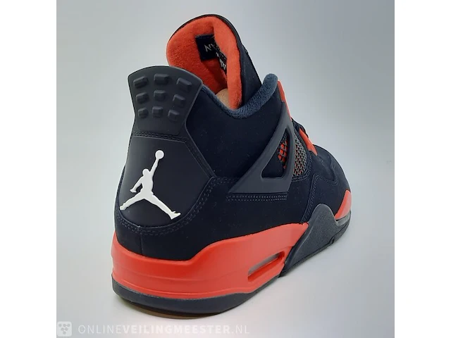 Paar sneakers, maat 42 1/2 air jordan, air jordan 4 retro ct852-016 - afbeelding 14 van  24