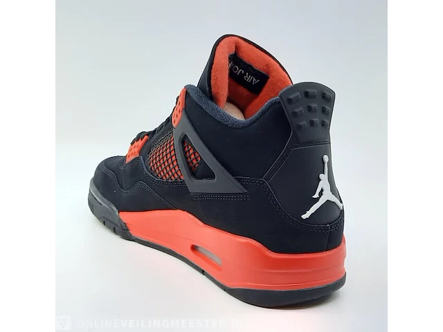 Paar sneakers, maat 42 1/2 air jordan, air jordan 4 retro ct852-016 - afbeelding 15 van  24