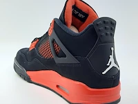 Paar sneakers, maat 42 1/2 air jordan, air jordan 4 retro ct852-016 - afbeelding 15 van  24