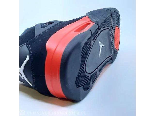 Paar sneakers, maat 42 1/2 air jordan, air jordan 4 retro ct852-016 - afbeelding 16 van  24