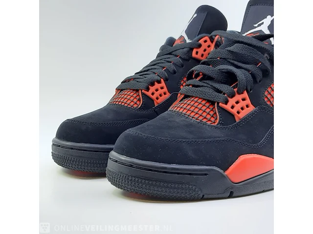 Paar sneakers, maat 42 1/2 air jordan, air jordan 4 retro ct852-016 - afbeelding 18 van  24