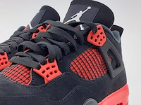 Paar sneakers, maat 42 1/2 air jordan, air jordan 4 retro ct852-016 - afbeelding 19 van  24