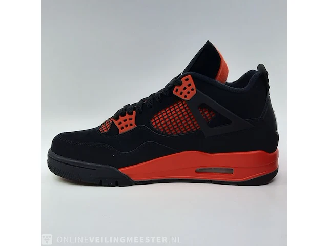 Paar sneakers, maat 42 1/2 air jordan, air jordan 4 retro ct852-016 - afbeelding 21 van  24