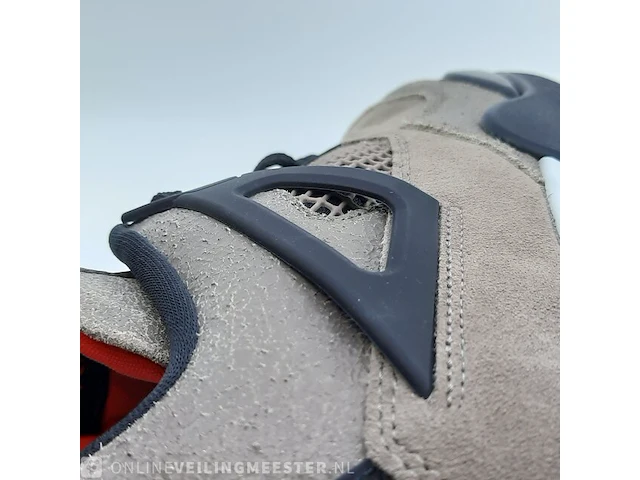 Paar sneakers, maat 42 1/2 air jordan, air jordan 4 retro db0732-200 - afbeelding 3 van  25