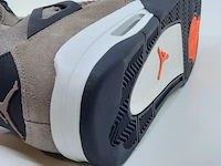 Paar sneakers, maat 42 1/2 air jordan, air jordan 4 retro db0732-200 - afbeelding 5 van  25