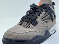 Paar sneakers, maat 42 1/2 air jordan, air jordan 4 retro db0732-200 - afbeelding 6 van  25