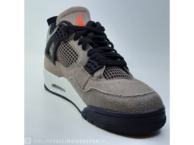 Paar sneakers, maat 42 1/2 air jordan, air jordan 4 retro db0732-200 - afbeelding 7 van  25