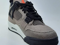 Paar sneakers, maat 42 1/2 air jordan, air jordan 4 retro db0732-200 - afbeelding 7 van  25