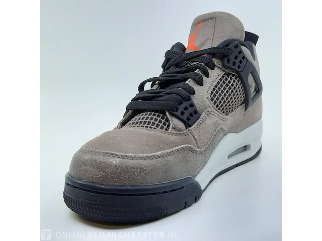 Paar sneakers, maat 42 1/2 air jordan, air jordan 4 retro db0732-200 - afbeelding 10 van  25