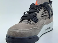 Paar sneakers, maat 42 1/2 air jordan, air jordan 4 retro db0732-200 - afbeelding 10 van  25