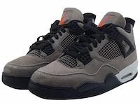 Paar sneakers, maat 42 1/2 air jordan, air jordan 4 retro db0732-200 - afbeelding 1 van  25