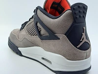 Paar sneakers, maat 42 1/2 air jordan, air jordan 4 retro db0732-200 - afbeelding 14 van  25