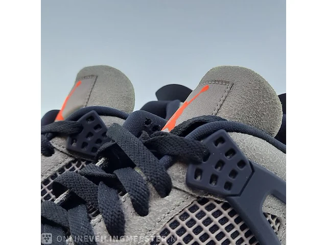 Paar sneakers, maat 42 1/2 air jordan, air jordan 4 retro db0732-200 - afbeelding 21 van  25