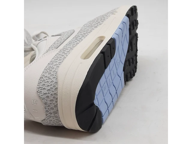 Paar sneakers, maat 42 1/2, nike, air max 1 fb5059-100 - afbeelding 10 van  10