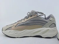 Paar sneakers, maat 42 2/3 adidas, yeezy boost 350 v2 gy7924 - afbeelding 6 van  10