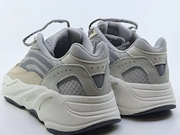 Paar sneakers, maat 42 2/3 adidas, yeezy boost 350 v2 gy7924 - afbeelding 7 van  10