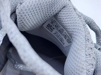 Paar sneakers, maat 42 2/3 adidas, yeezy boost 350 v2 gy7924 - afbeelding 8 van  10