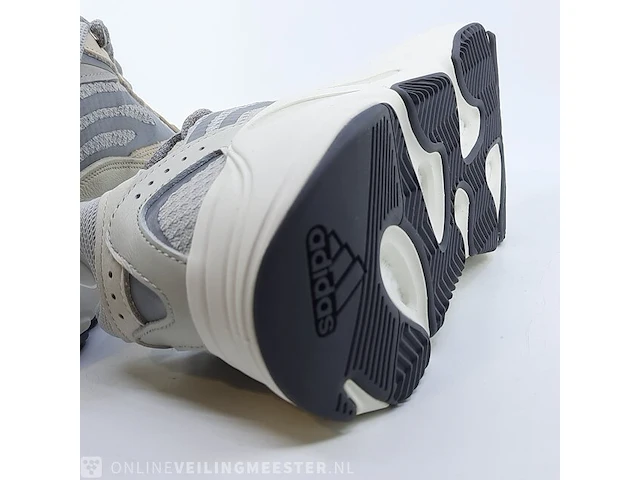 Paar sneakers, maat 42 2/3 adidas, yeezy boost 350 v2 gy7924 - afbeelding 10 van  10