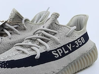 Paar sneakers, maat 42 adidas, yeezy boost 350 v2 hp7870 - afbeelding 3 van  9