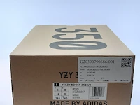 Paar sneakers, maat 42 adidas, yeezy boost 350 v2 hp7870 - afbeelding 9 van  9